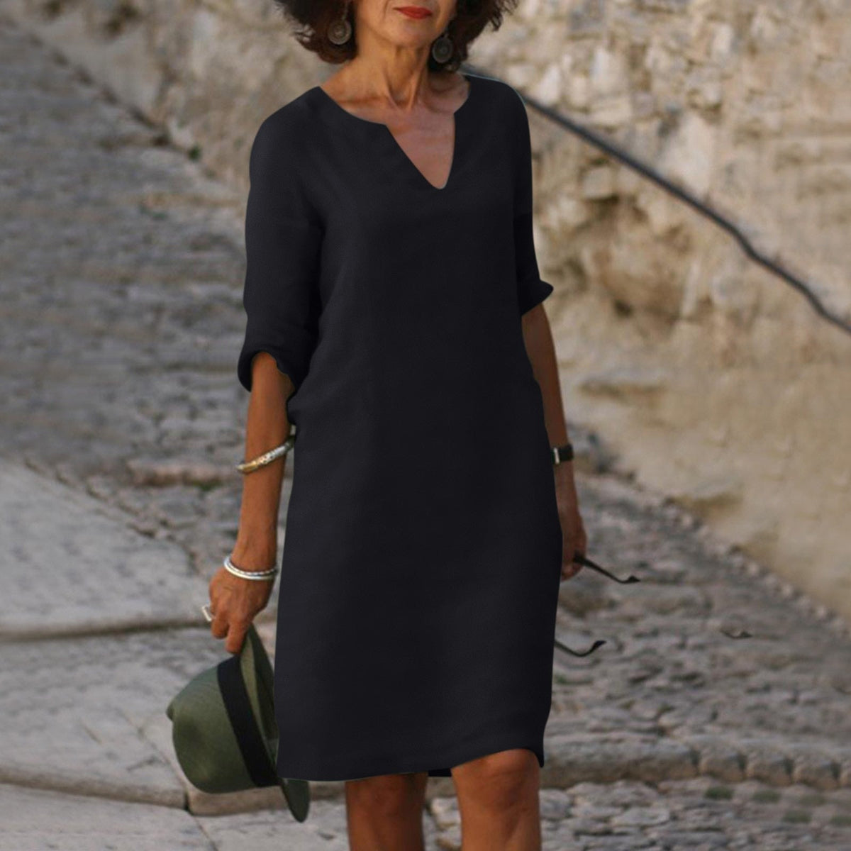 Relaxed Linen Midi Dress with V-Neckline and Three Quarter Sleeves