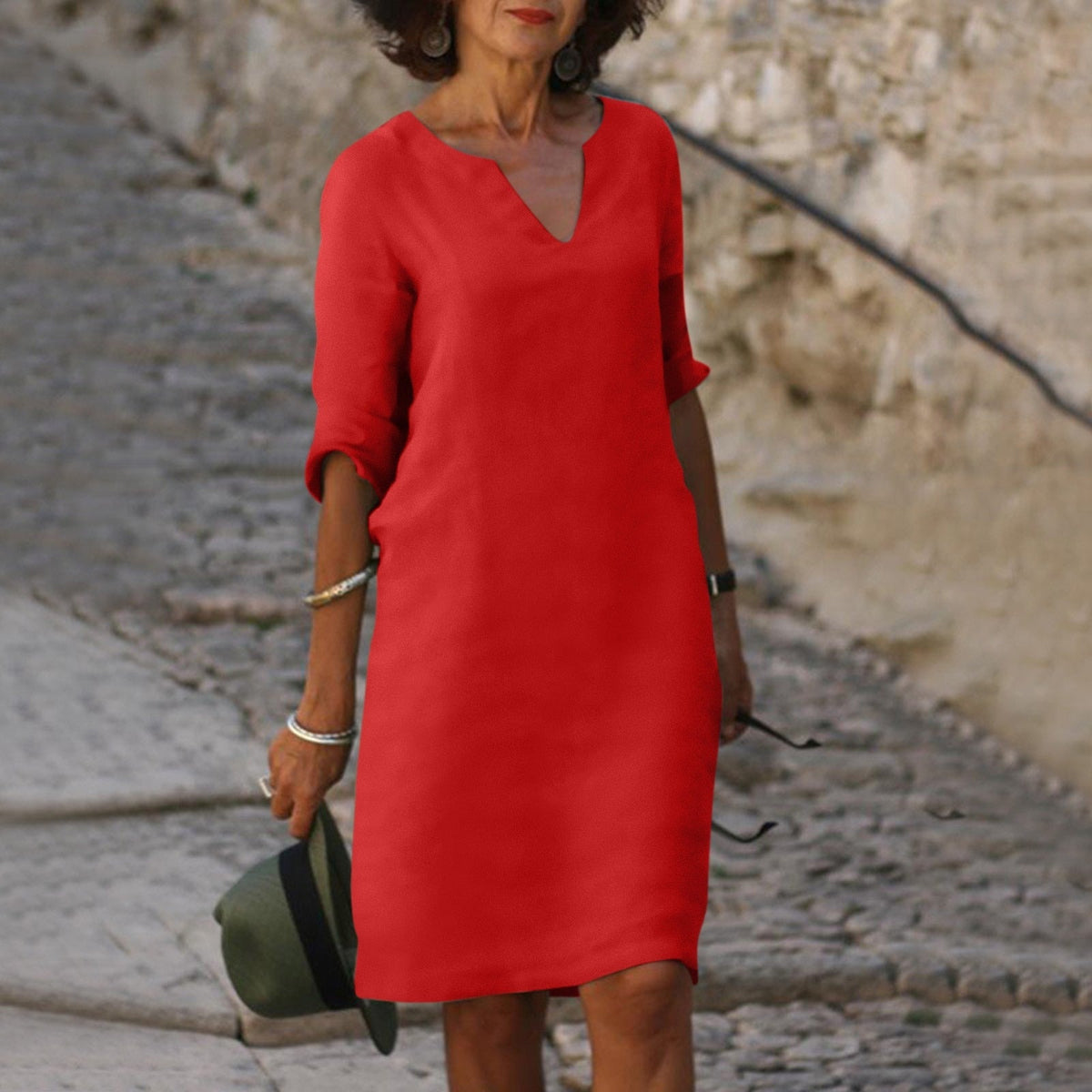 Relaxed Linen Midi Dress with V-Neckline and Three Quarter Sleeves