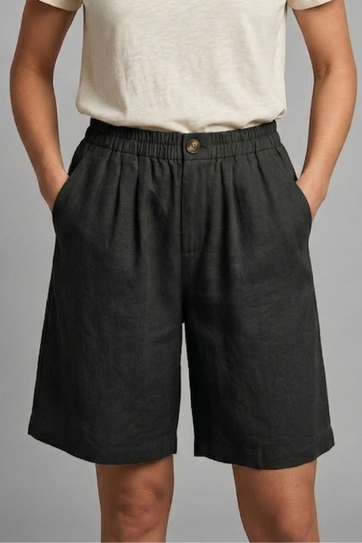 Relaxed Linen Shorts with Elasticated Waist and Side Pockets