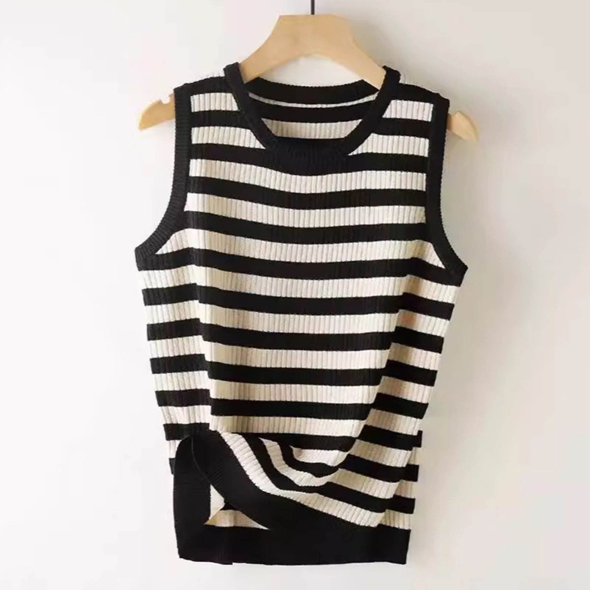 Striped Ribbed Knit Sweater Top with Round Neck